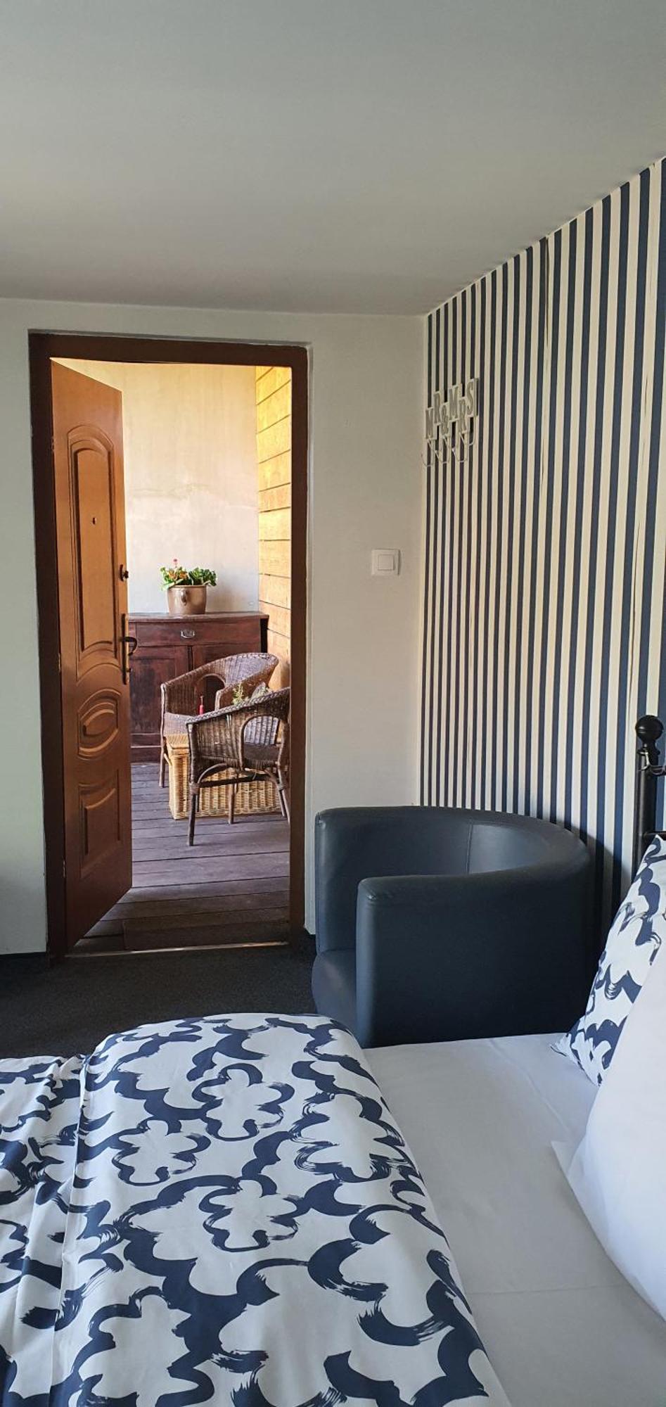 Babie Lato B&B Uniejow Δωμάτιο φωτογραφία