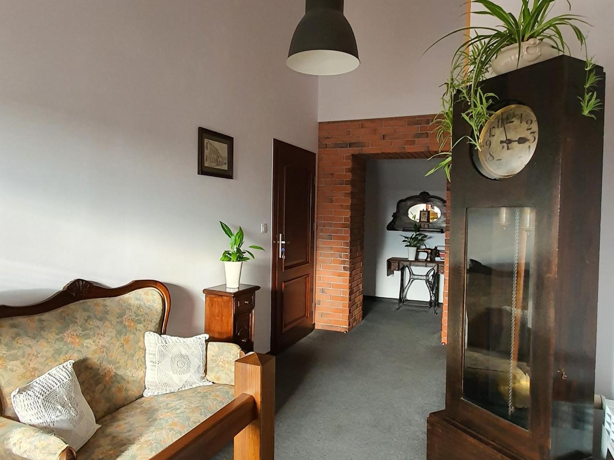 Babie Lato B&B Uniejow Εξωτερικό φωτογραφία